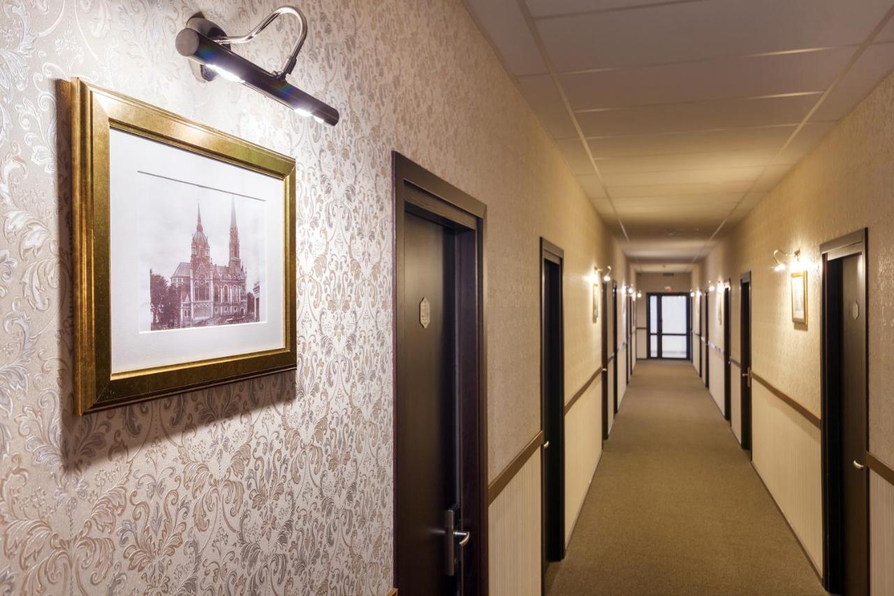 Avalon Palace Ternopil Exterior photo